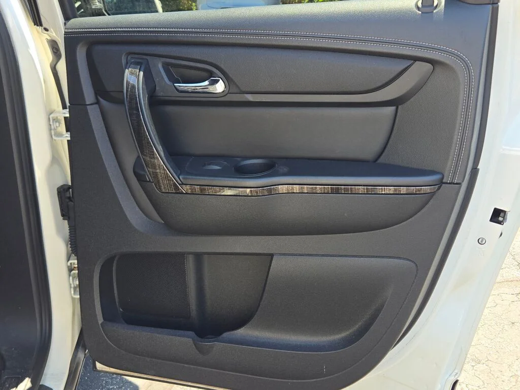 Used 2015 White GMC SLT-1 image 12