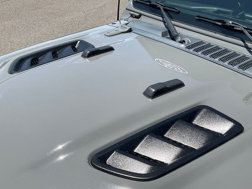 Used 2023 Sting Gray Clearcoat Jeep Rubicon image 24