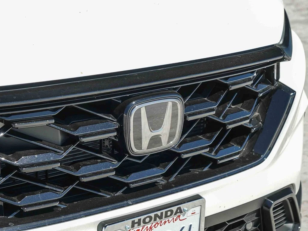 Certified Used 2026 Platinum White Honda Sport-L image 9