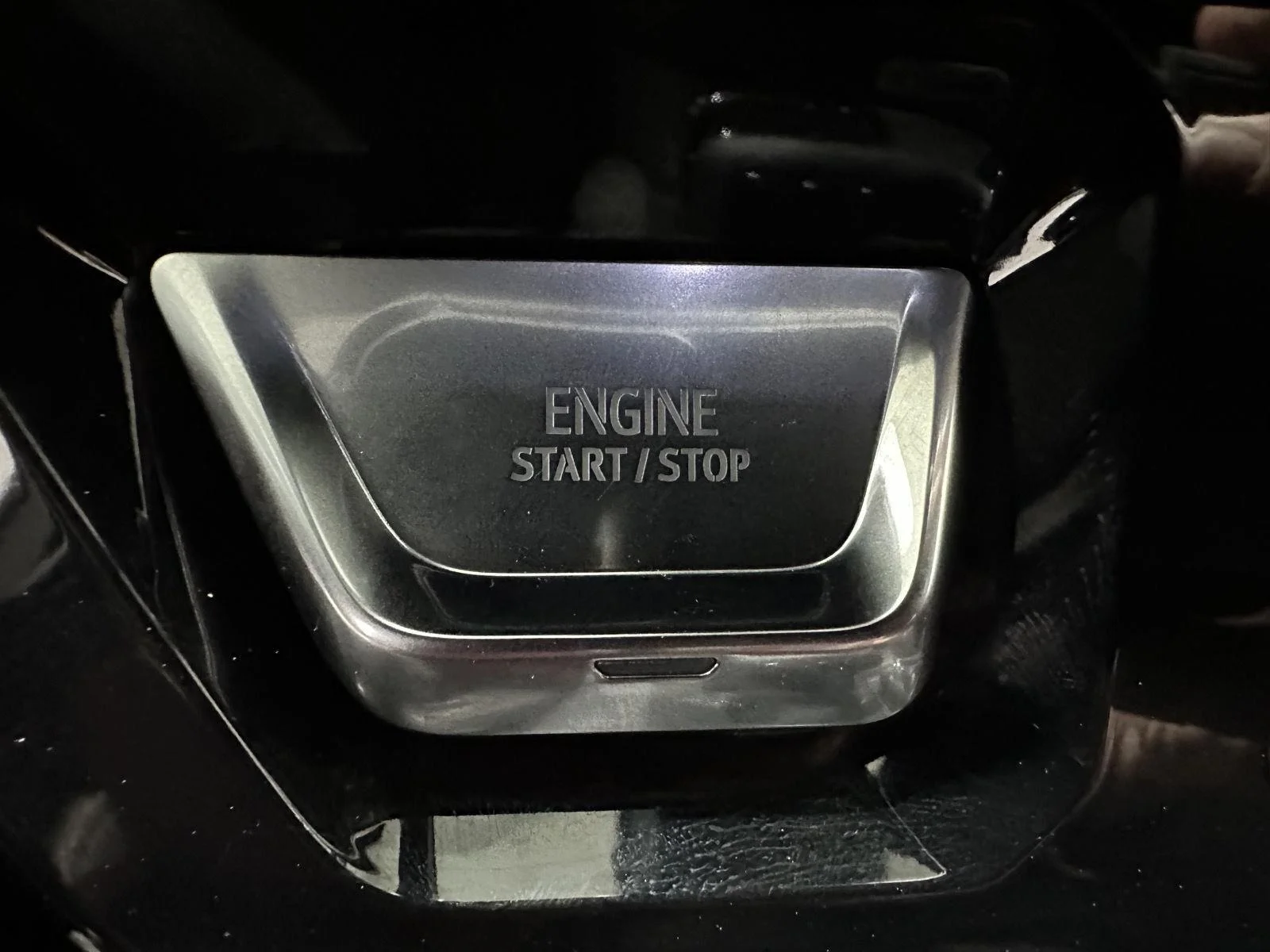 Used 2023 SUMMIT WHITE GMC AT4 image 15