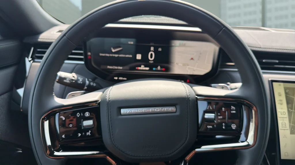 New 2026 Black Land Rover Dynamic SE image 23