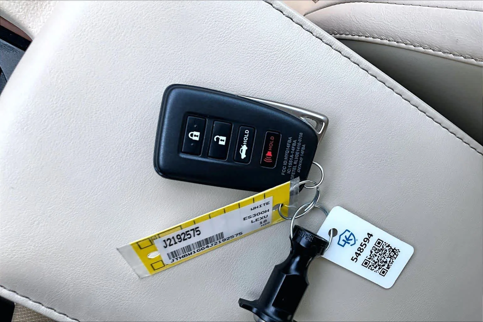 Used 2018 Eminent White Pearl Lexus  image 14