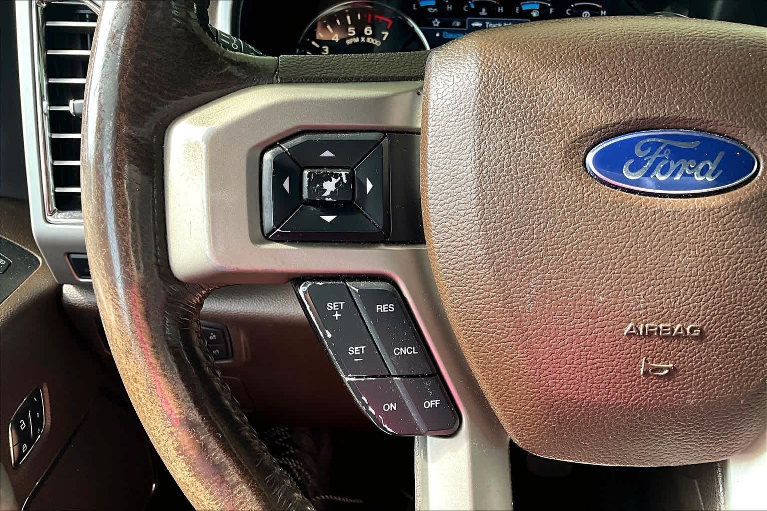 Used 2016 Green Gem Metallic/Caribou Metallic Ford King Ranch image 24