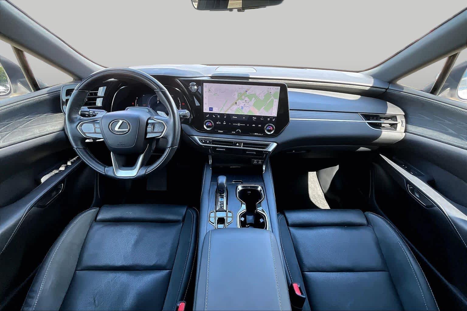 Used 2023 Eminent White Pearl Lexus Luxury image 15