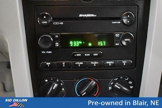 Used 2005 Performance White Ford Premium image 3