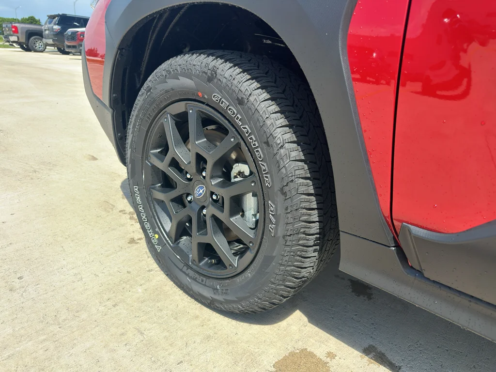 New 2026 LITHIUM RED PEARL Subaru Wilderness image 9