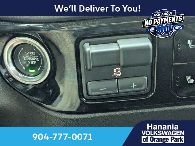 Used 2023 Gray Chevrolet LT image 24
