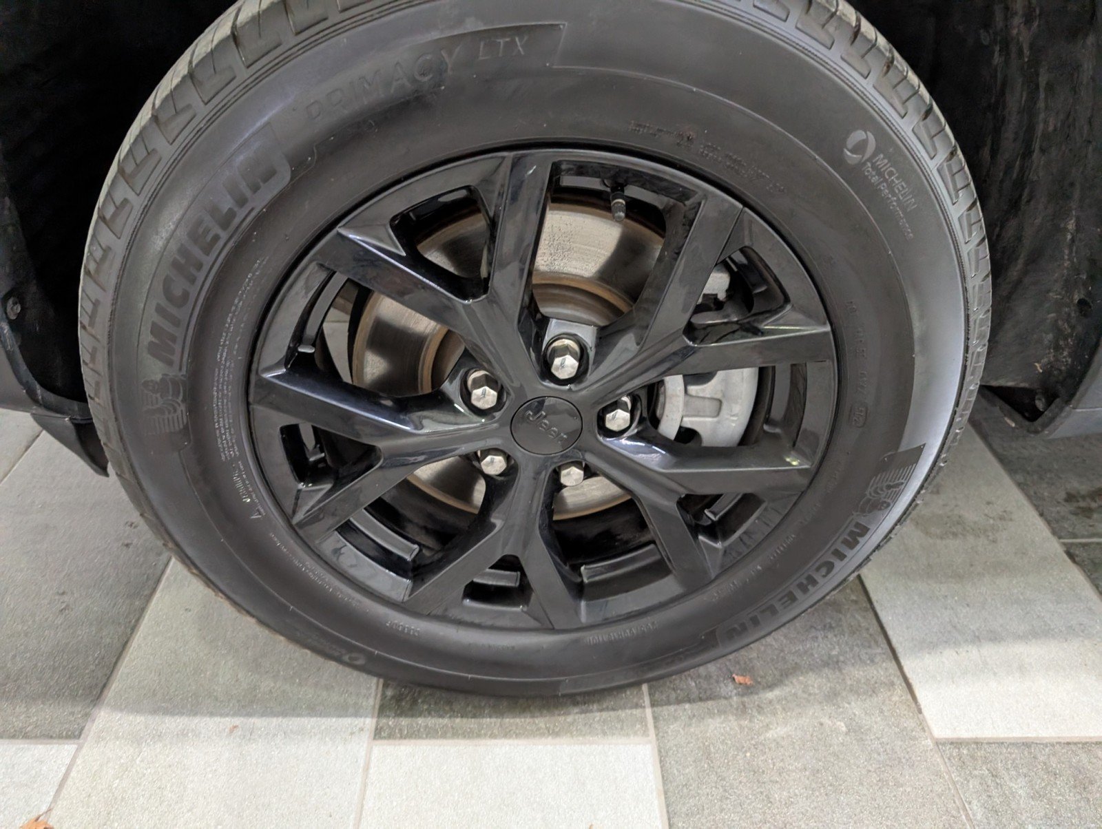 2024 Jeep Grand Cherokee Altitude photo 4