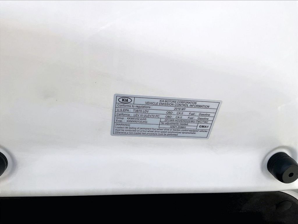 Used 2019 White Kia LX image 34