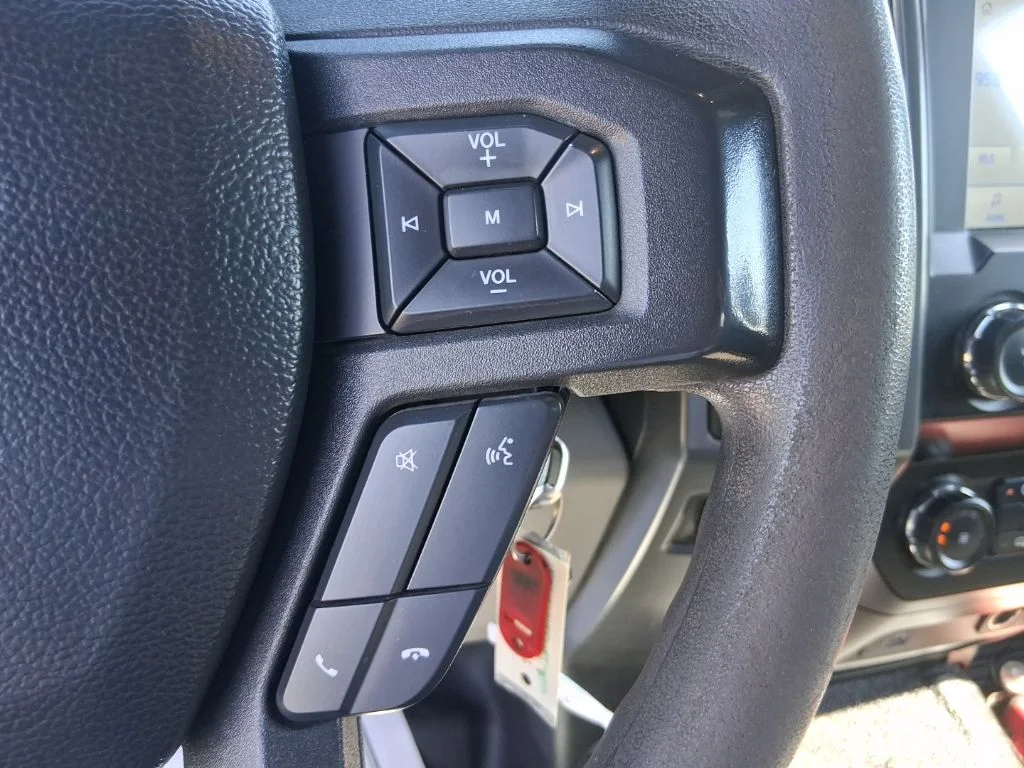 Used 2021 Black Ford XLT image 18