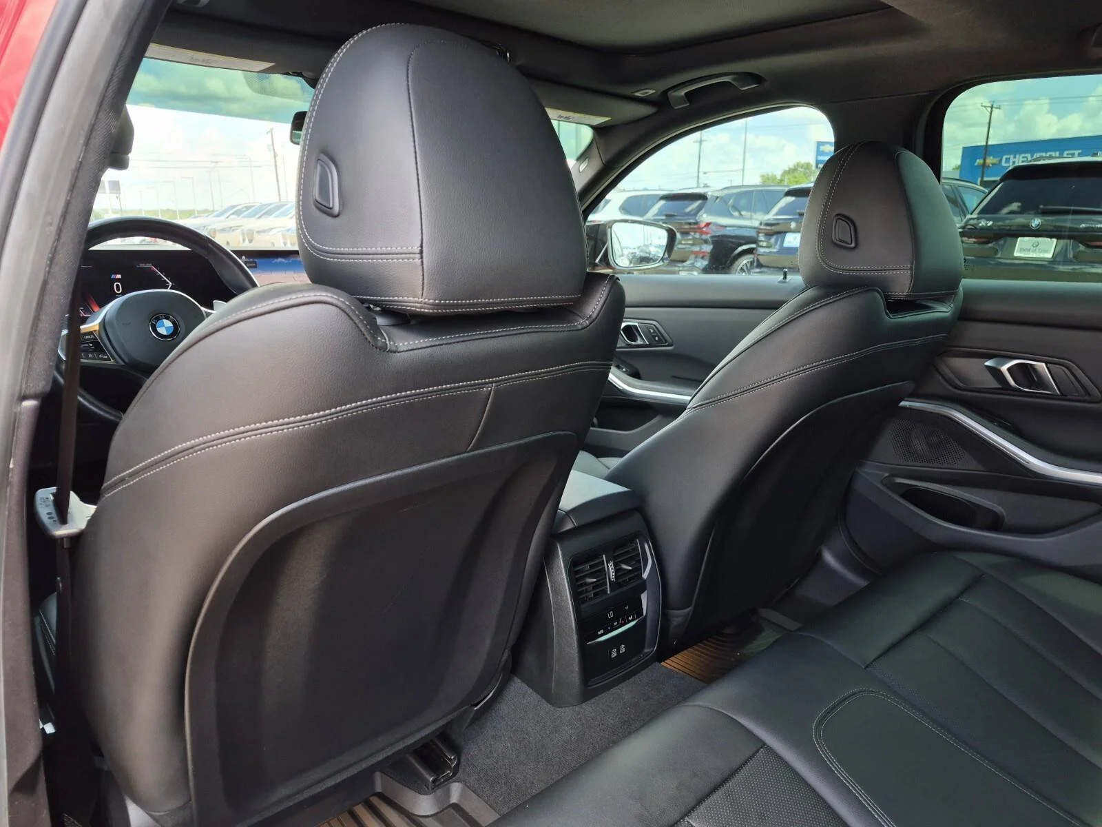 2024 BMW 3 Series M340i - Photo 17