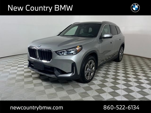 Used 2023 Space Silver Metallic BMW xDrive28i image 3