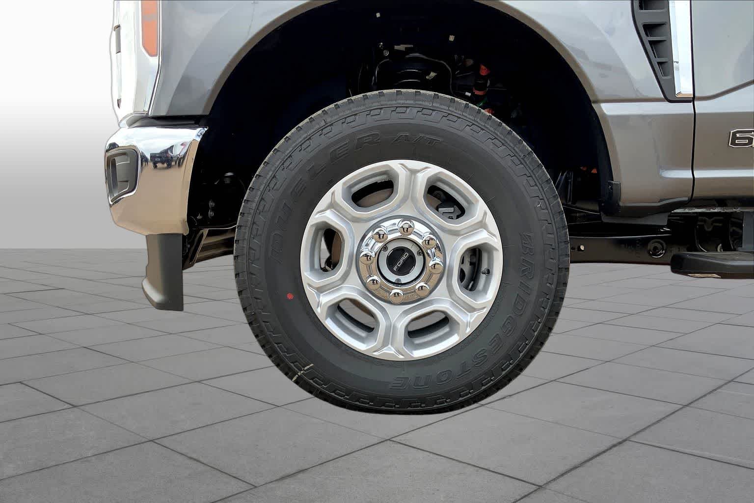 New 2026 Carbonized Gray Metallic Ford F-250® XLT image 11
