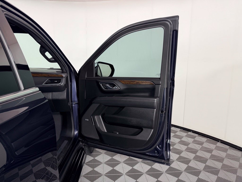 Used 2023 Gray Chevrolet Premier image 31