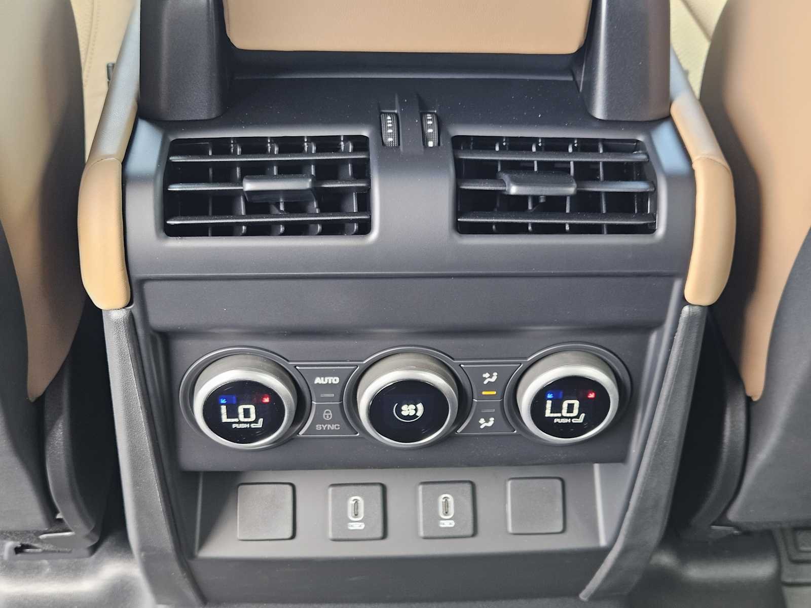 New 2026 Borasco Grey LAND ROVER X-Dynamic SE image 31