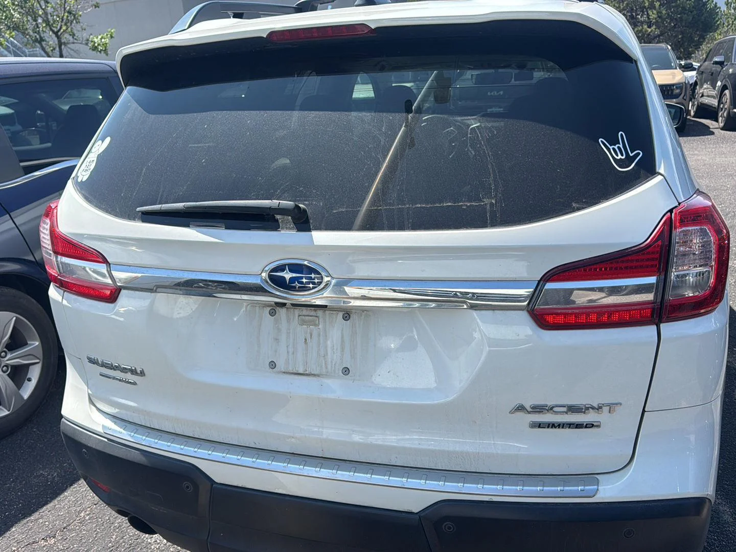 Used 2021 Crystal White Pearl Subaru Limited image 5