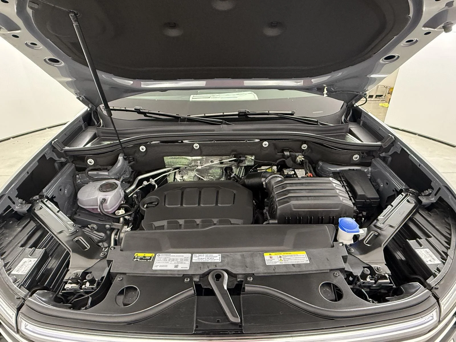 New 2026 Pure Gray Volkswagen 2.0T SE w/Technology image 12