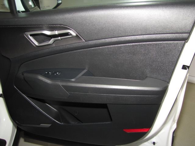 Used 2023 Snow White Pearl Kia LX image 20
