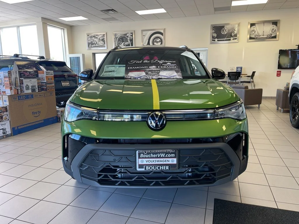 New 2026 Bright Moss Green Metallic Volkswagen 1.5T SE Black image 6