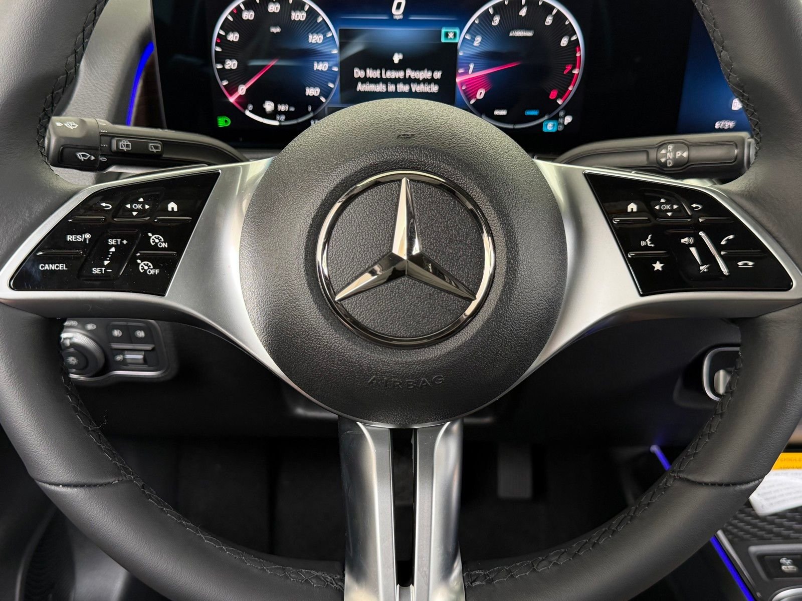 Used 2026 Silver Mercedes-Benz GLB 250 image 11