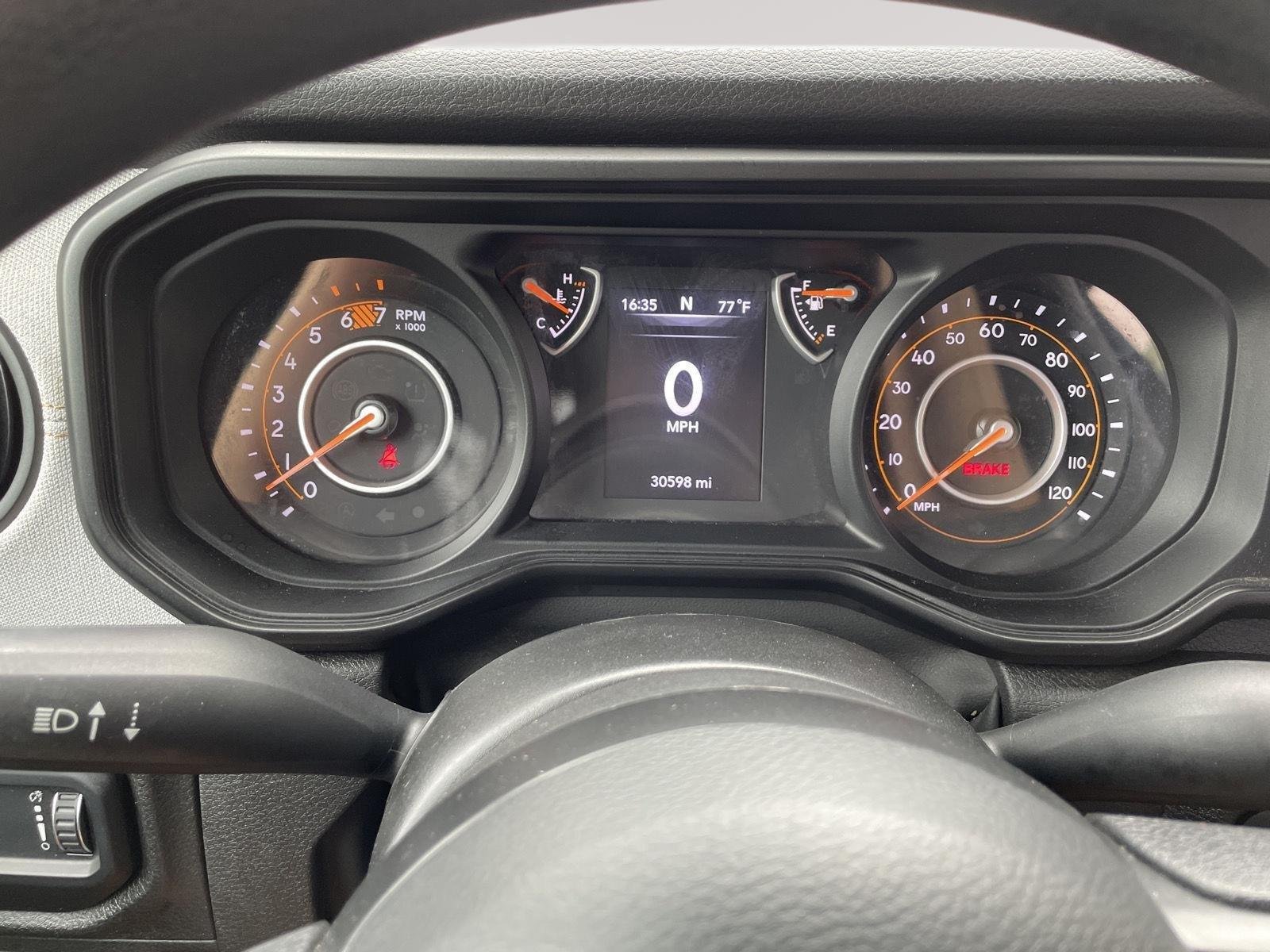 Used 2024 High Velocity Clearcoat Jeep Sport image 2