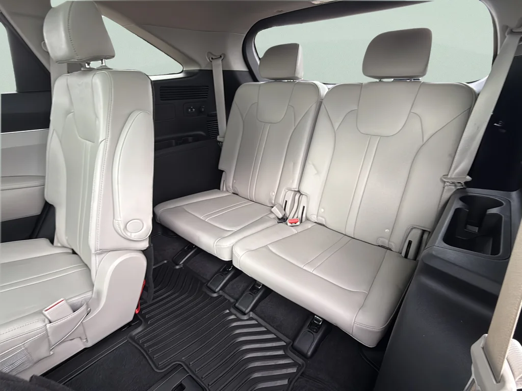 Used 2023 Wolf Gray Kia X-Line EX image 26