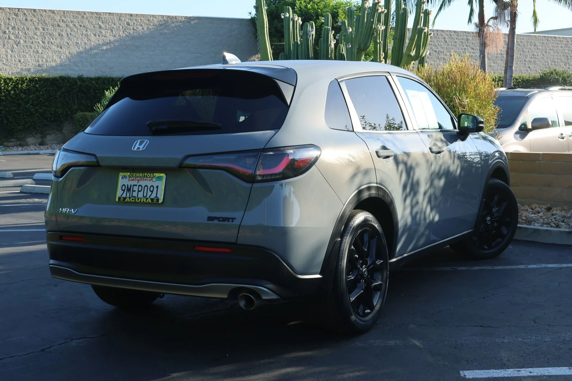 Used 2024  Honda Sport image 2