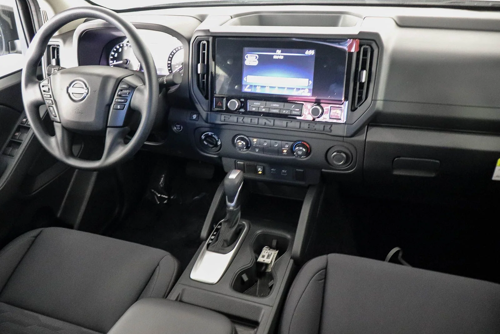 New 2025 Glacier White Nissan Crew Cab S image 14