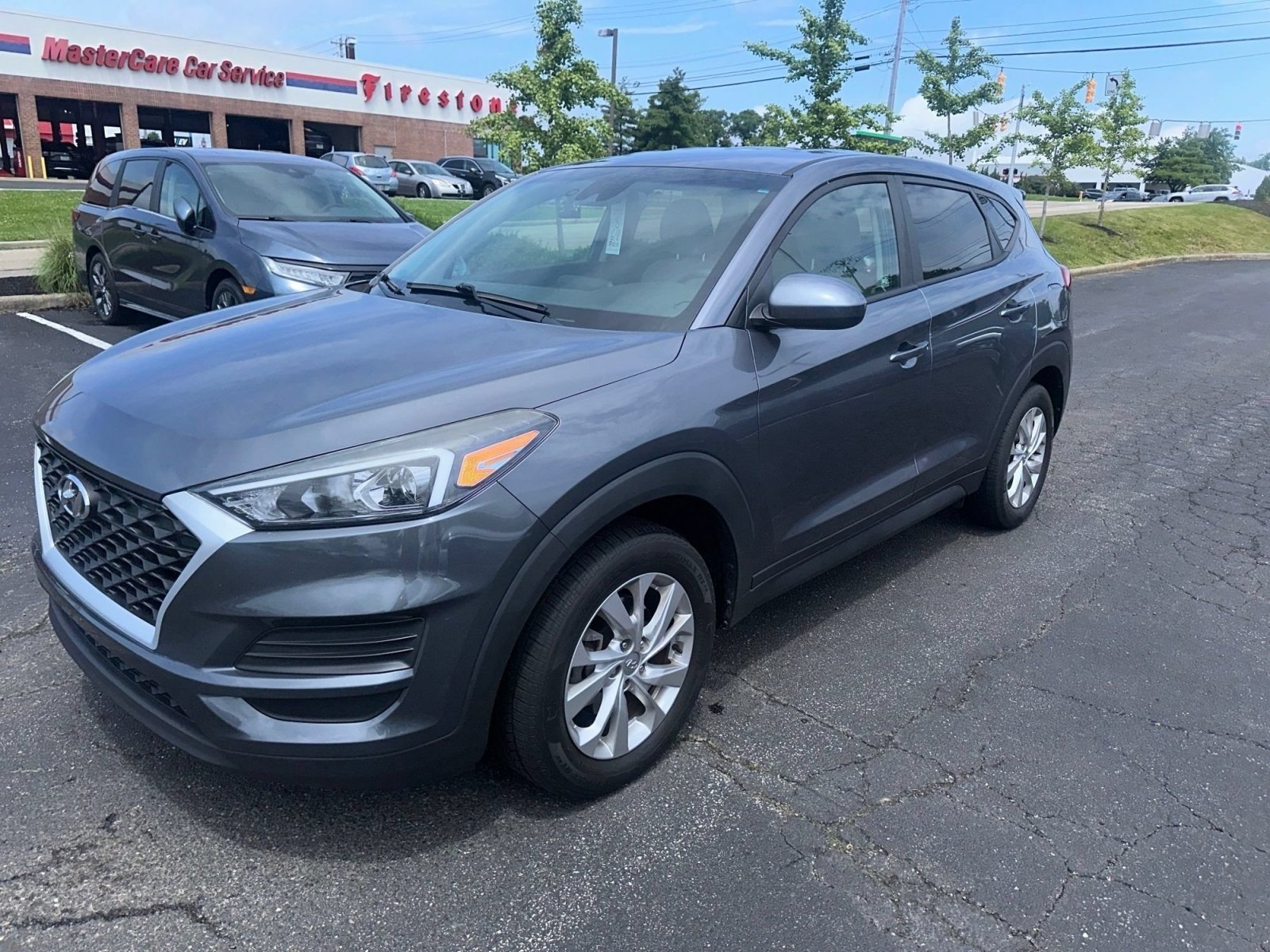 Used 2019 Coliseum Gray Hyundai SE image 8