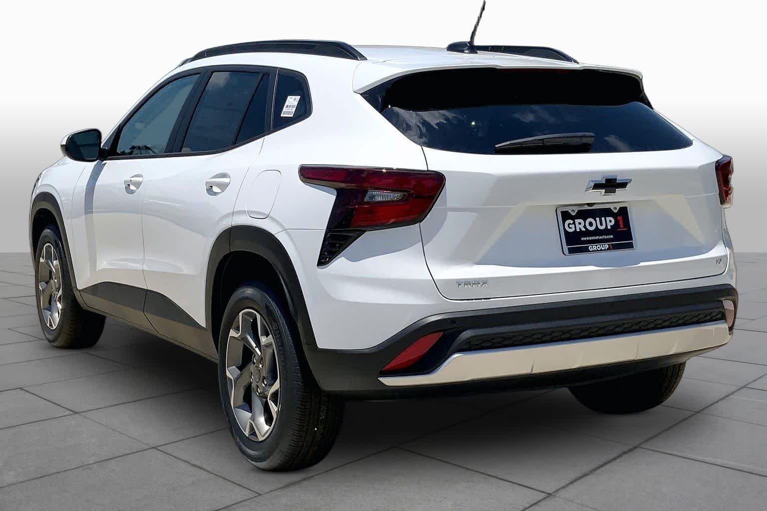 2026 Chevrolet Trax LT - Photo 4