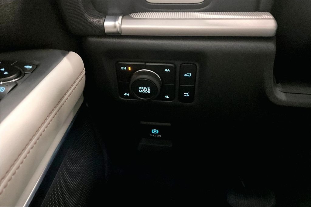 Used 2025 Gray Metallic Ford Active image 38