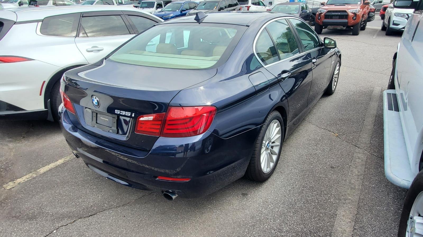 Used 2011 Imperial Blue Metallic BMW 535i xDrive image 9