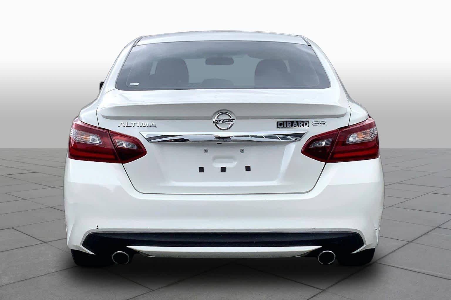 Pre-Owned 2017 Nissan Altima 2.5 SR