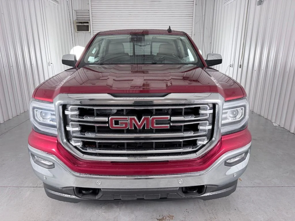 Used 2018 Red GMC SLT image 2