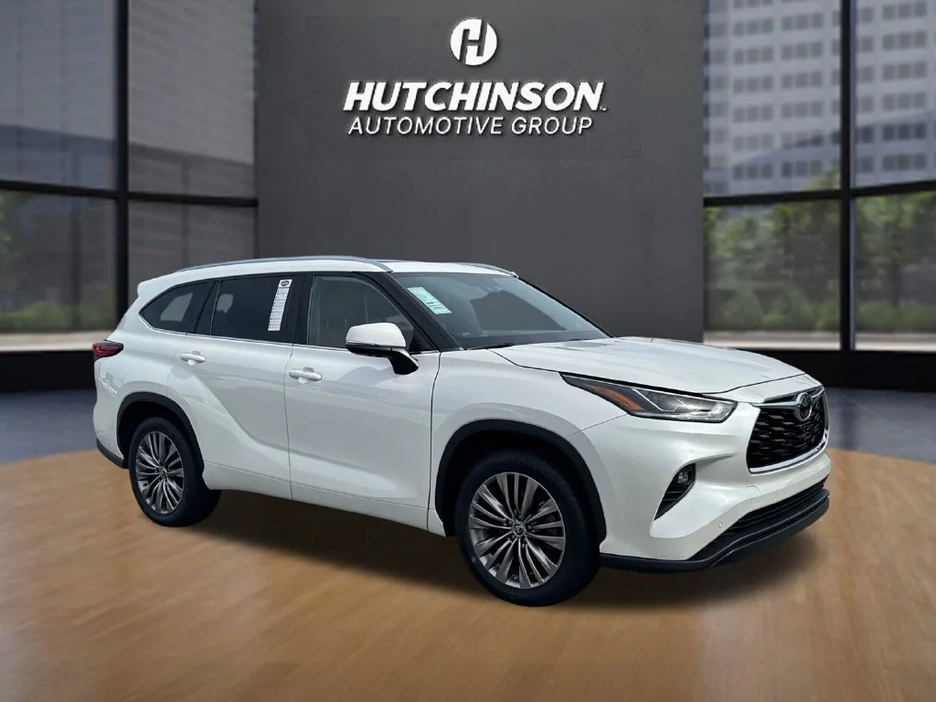 Used 2020 White Toyota Platinum image 1