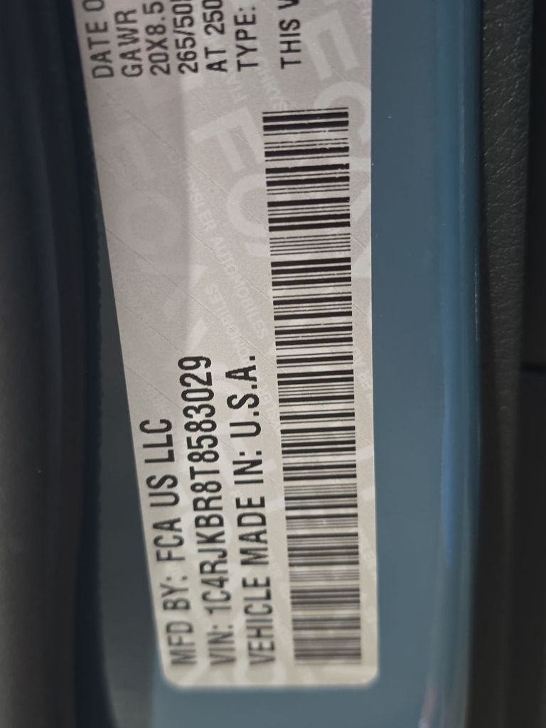 New 2026 Steel Blue Exterior Paint Jeep Limited image 31