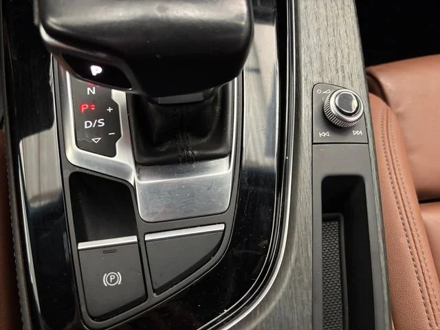 Used 2021 Black Audi 45 S line Premium Plus image 29