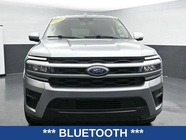 Used 2024 Silver Ford XLT image 2