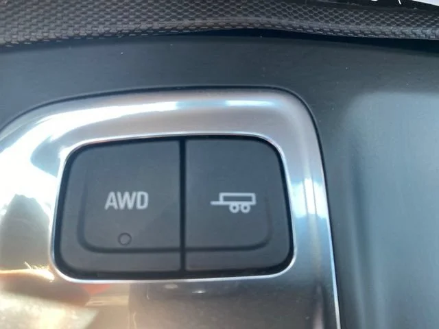 Used 2019 SILVER ICE METALLIC Chevrolet Premier image 29
