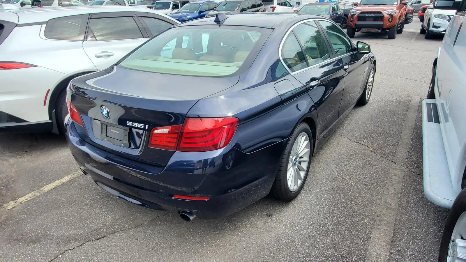 Used 2011 Imperial Blue Metallic BMW 535i xDrive image 9