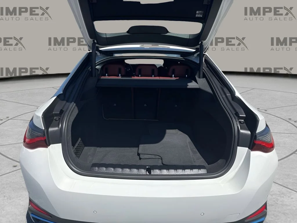 Used 2023 White BMW eDrive35 image 30