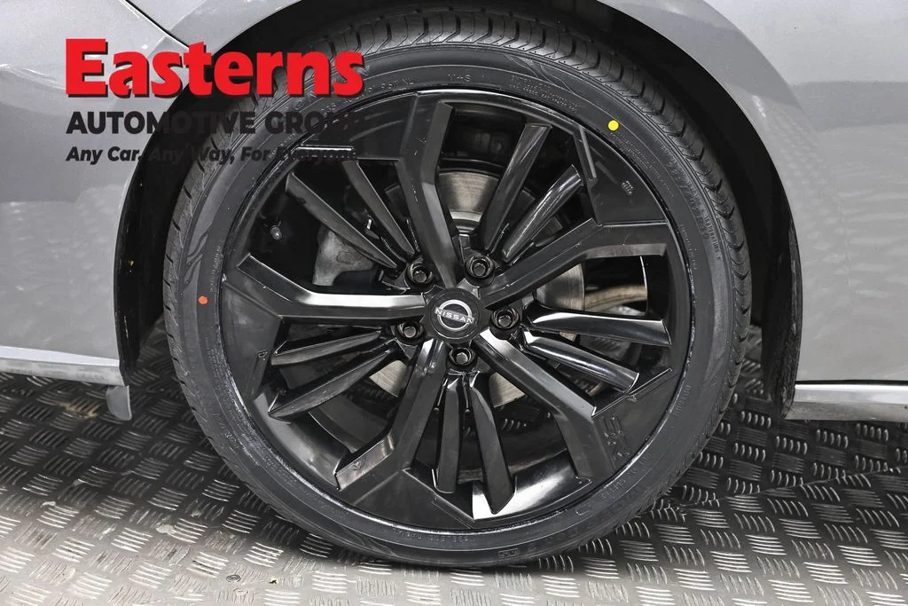 Used 2023 Gray Nissan 2.5 SR image 32