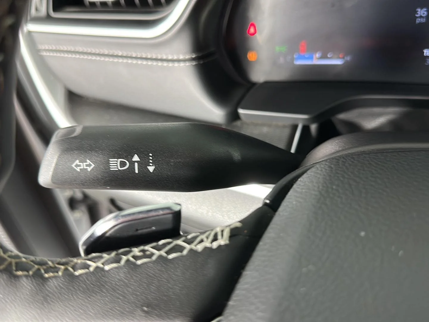 Used 2025 Silver Zynith Jeep Altitude X image 26
