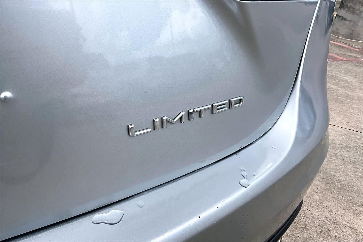 Used 2017 Celestial Silver Metallic Toyota Limited image 10