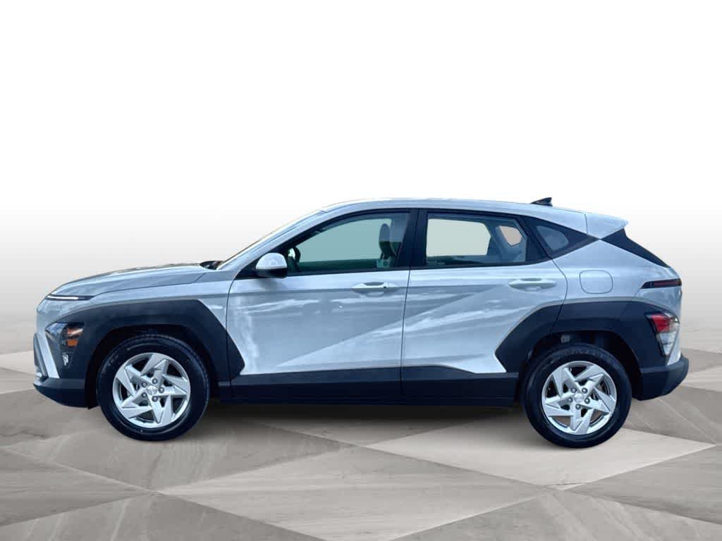 Used 2024 Atlas White Hyundai SE image 4