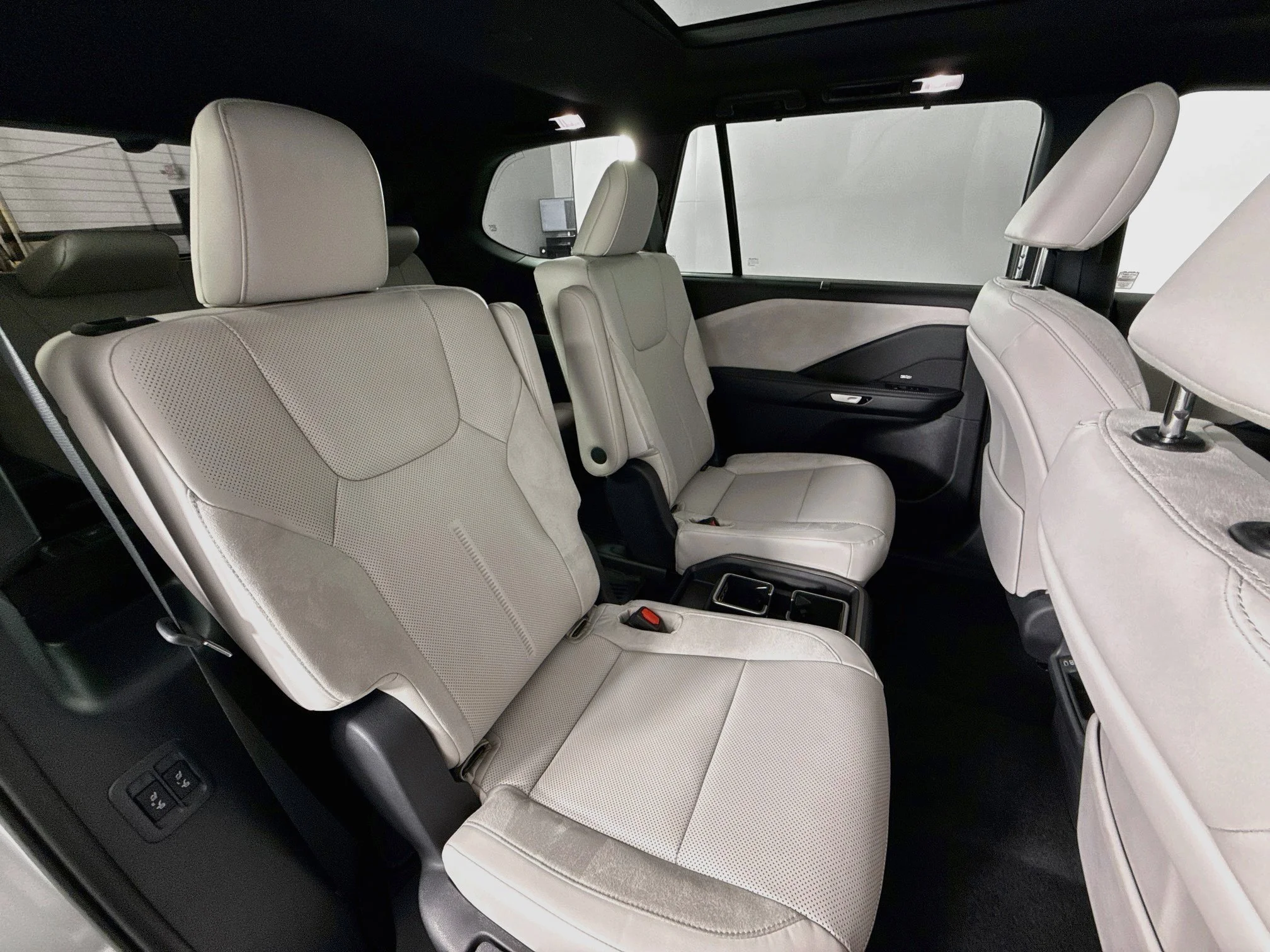 Certified Used 2025 Celestial Silver Metallic Lexus 350 Luxury image 27