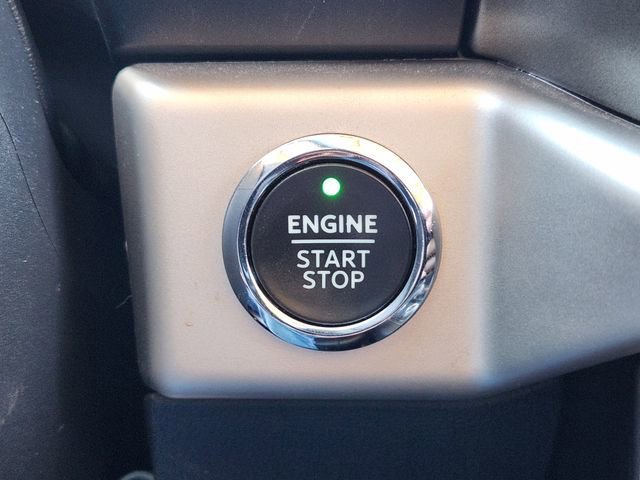 Used 2024 Black Ford XLT image 21