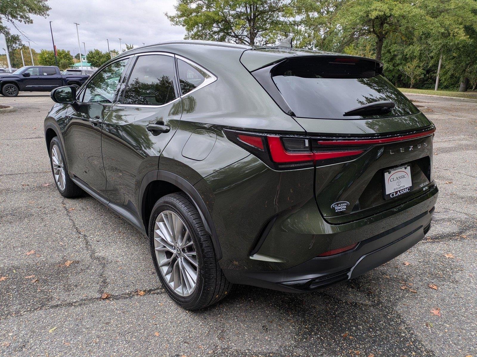 Used 2025 Nori Green Pearl Lexus NX 350 Premium image 6