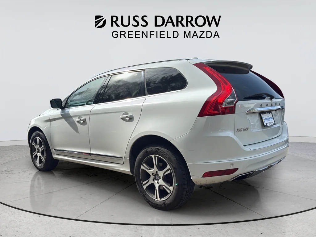 Used 2015 White Volvo T6 image 3