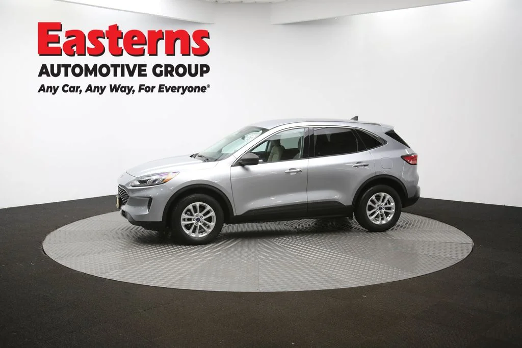 Used 2022 Silver Ford SE image 57